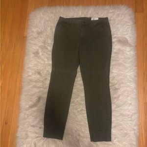 Cropped Olive Ankle Pants - Women's